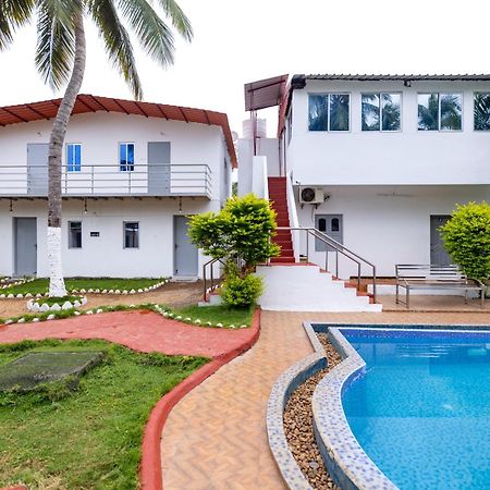 Sri Sai Holiday Inn Pondicherry Exterior photo