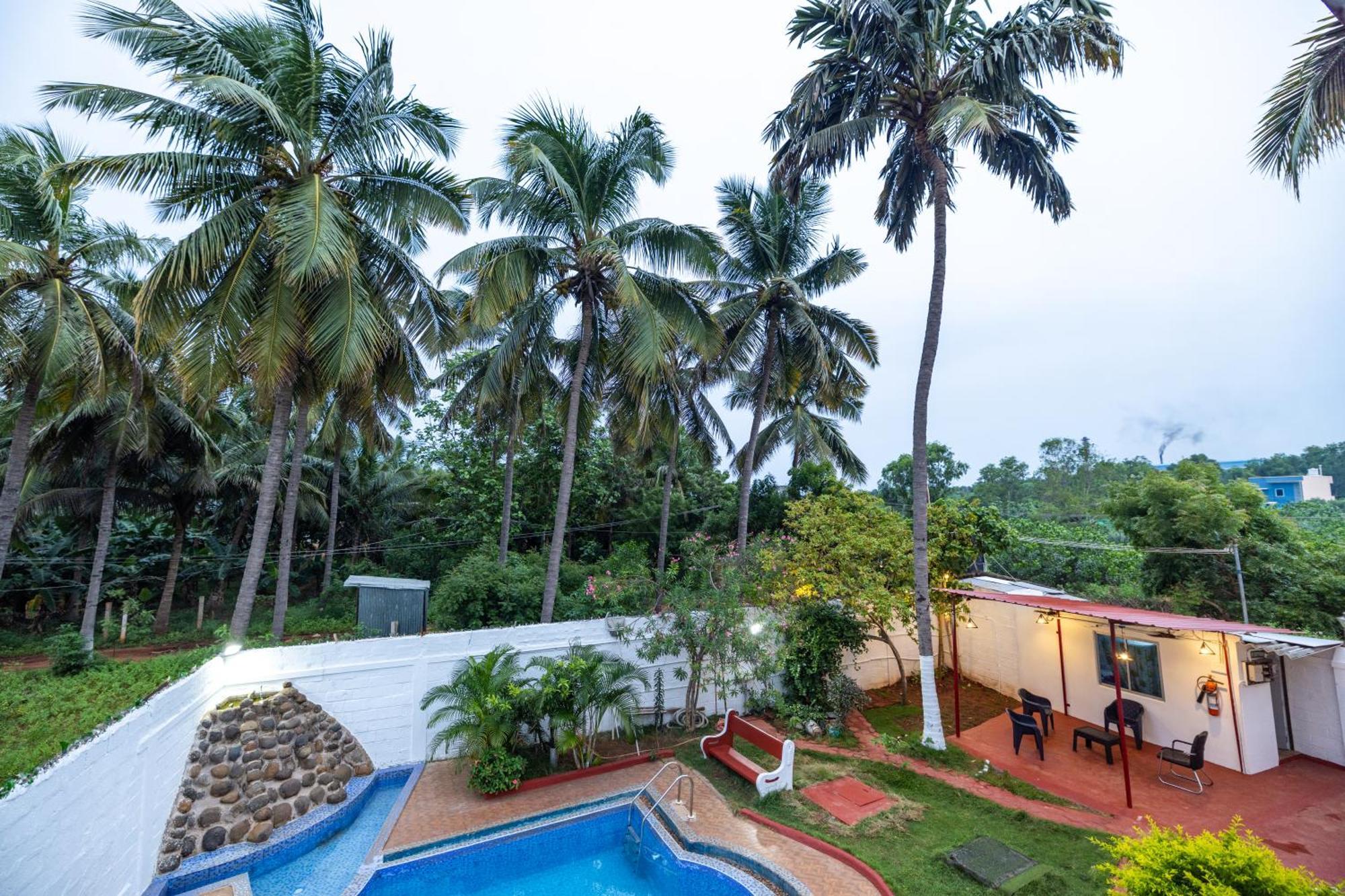 Sri Sai Holiday Inn Pondicherry Exterior photo