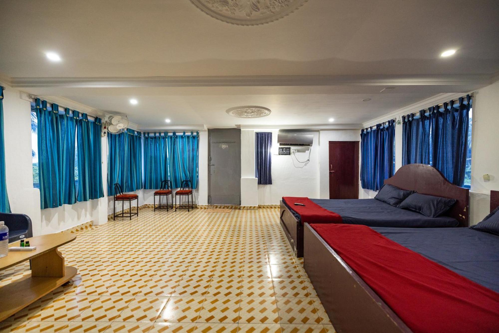 Sri Sai Holiday Inn Pondicherry Exterior photo