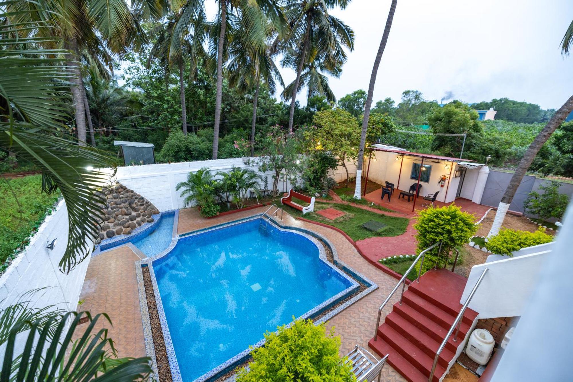 Sri Sai Holiday Inn Pondicherry Exterior photo