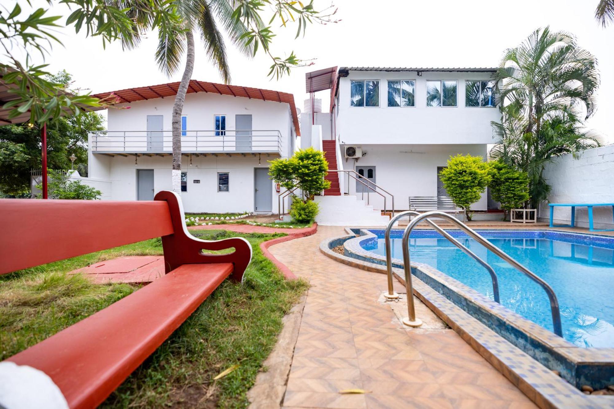Sri Sai Holiday Inn Pondicherry Exterior photo