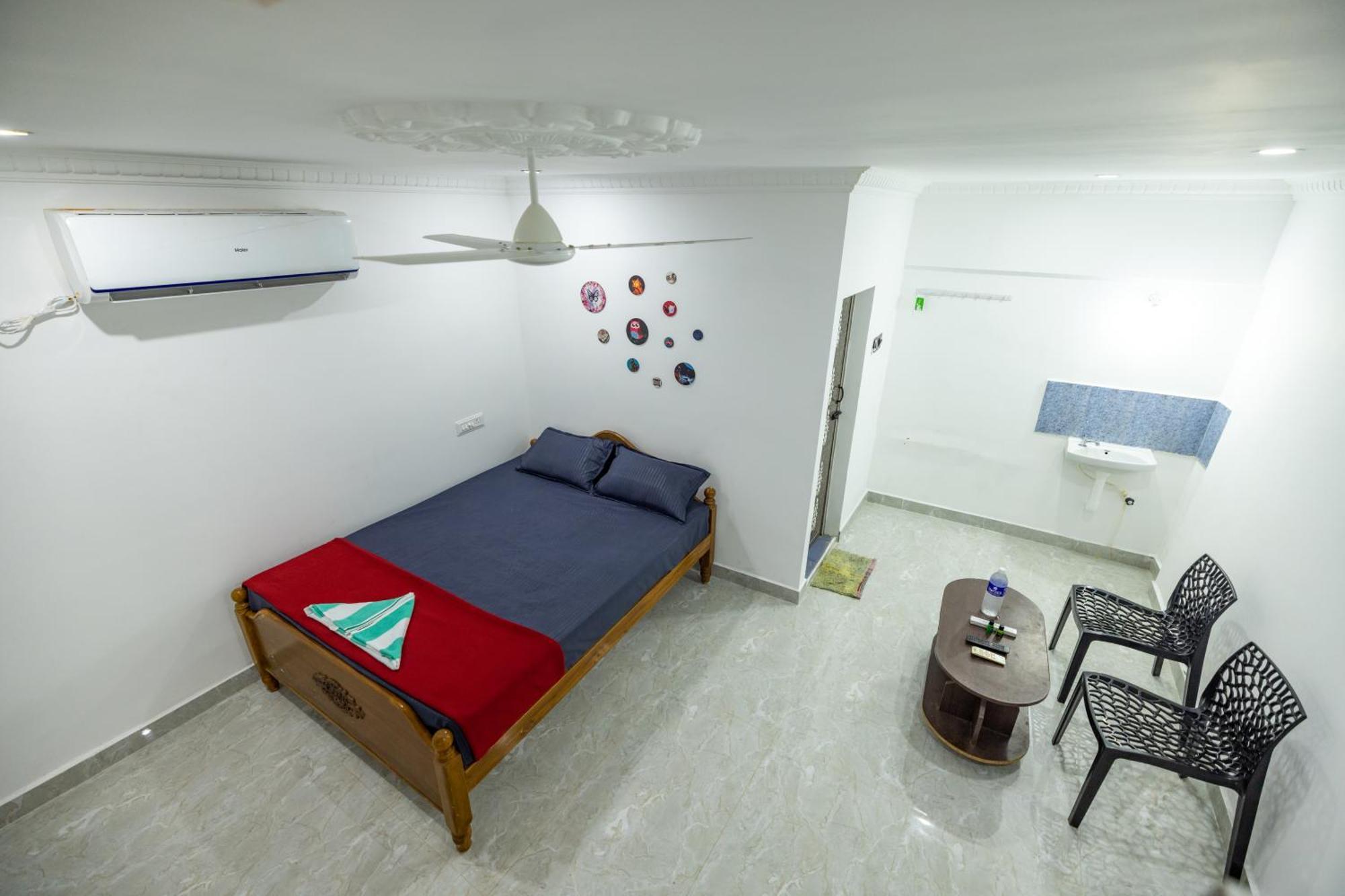 Sri Sai Holiday Inn Pondicherry Exterior photo