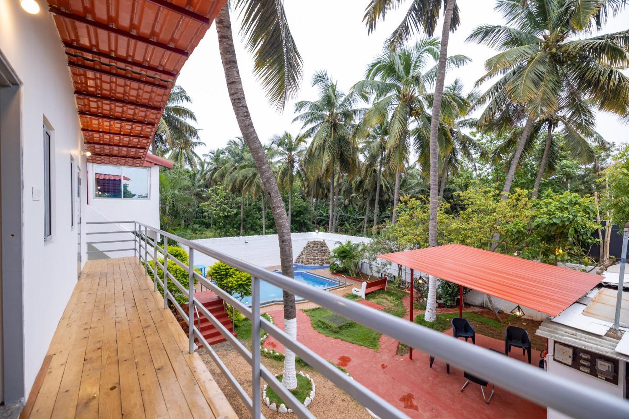 Sri Sai Holiday Inn Pondicherry Exterior photo