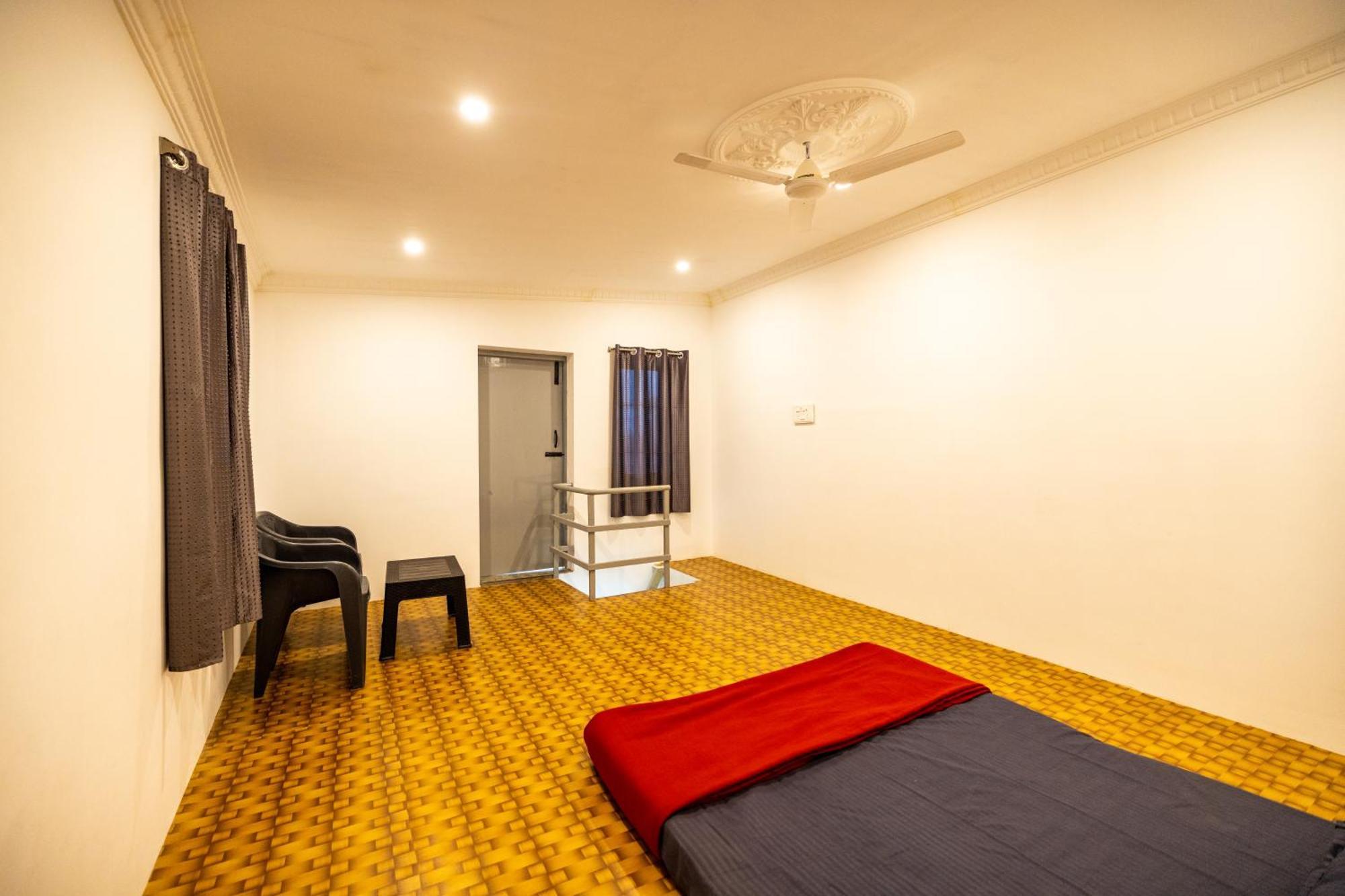 Sri Sai Holiday Inn Pondicherry Exterior photo