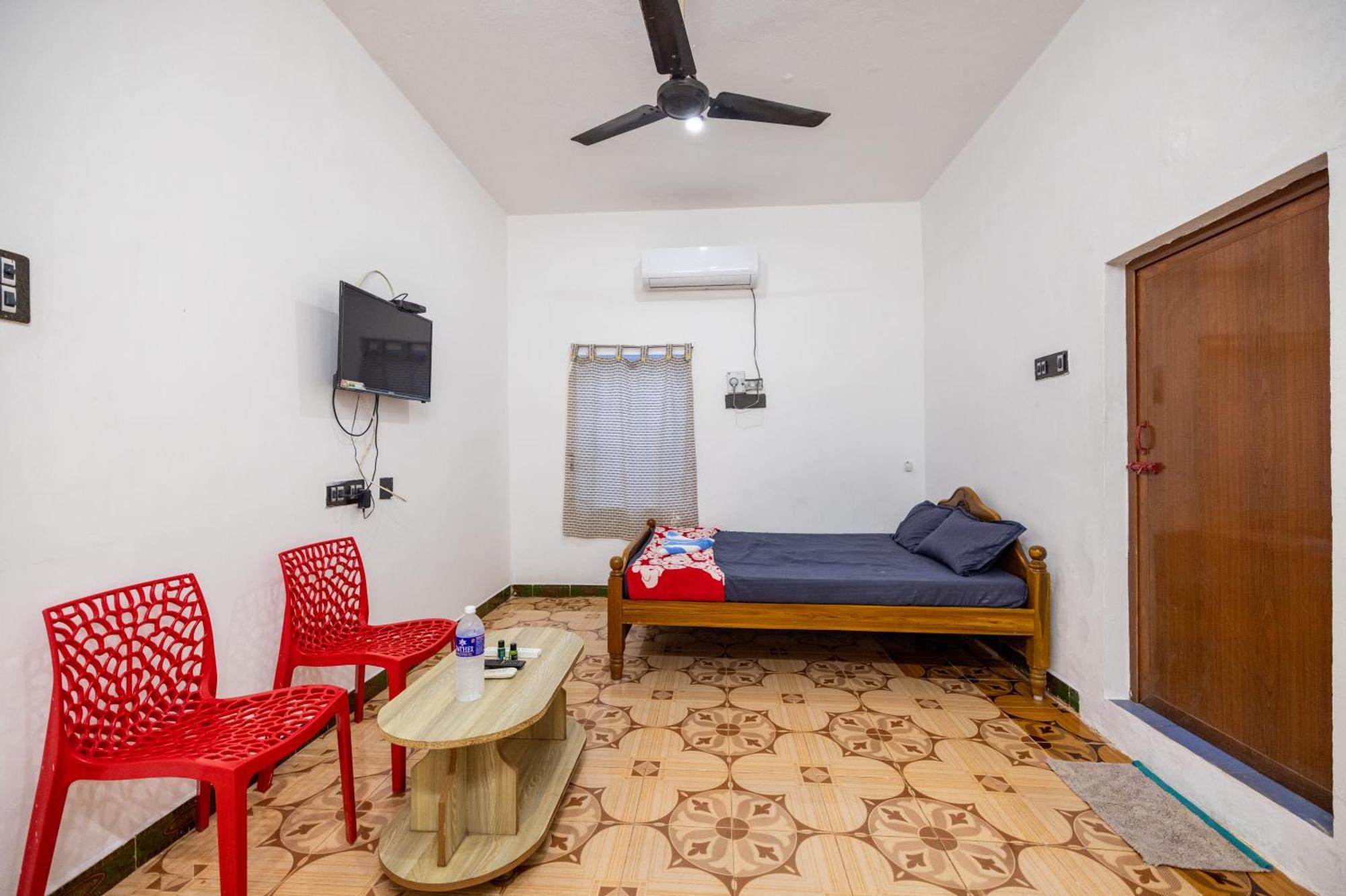 Sri Sai Holiday Inn Pondicherry Exterior photo
