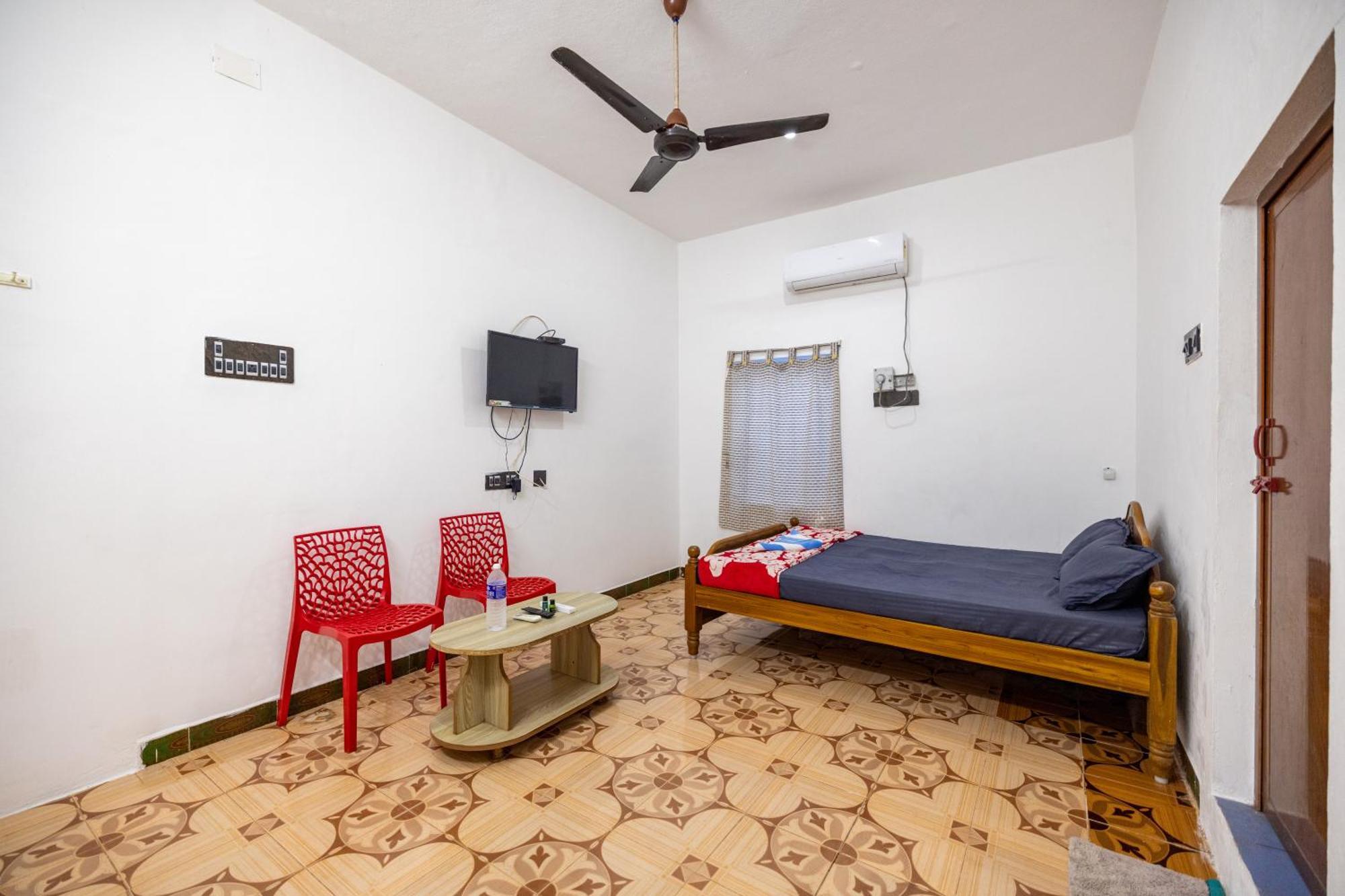 Sri Sai Holiday Inn Pondicherry Exterior photo